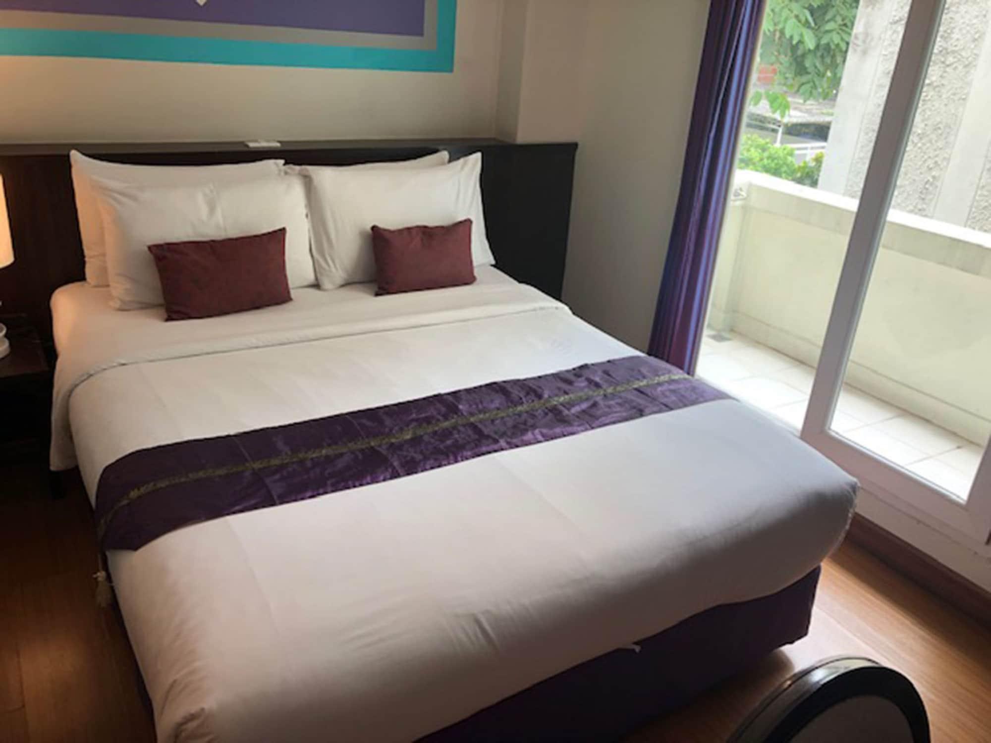 Sawasdee Hotel @ Sukhumvit Soi 8 Bangkok Esterno foto