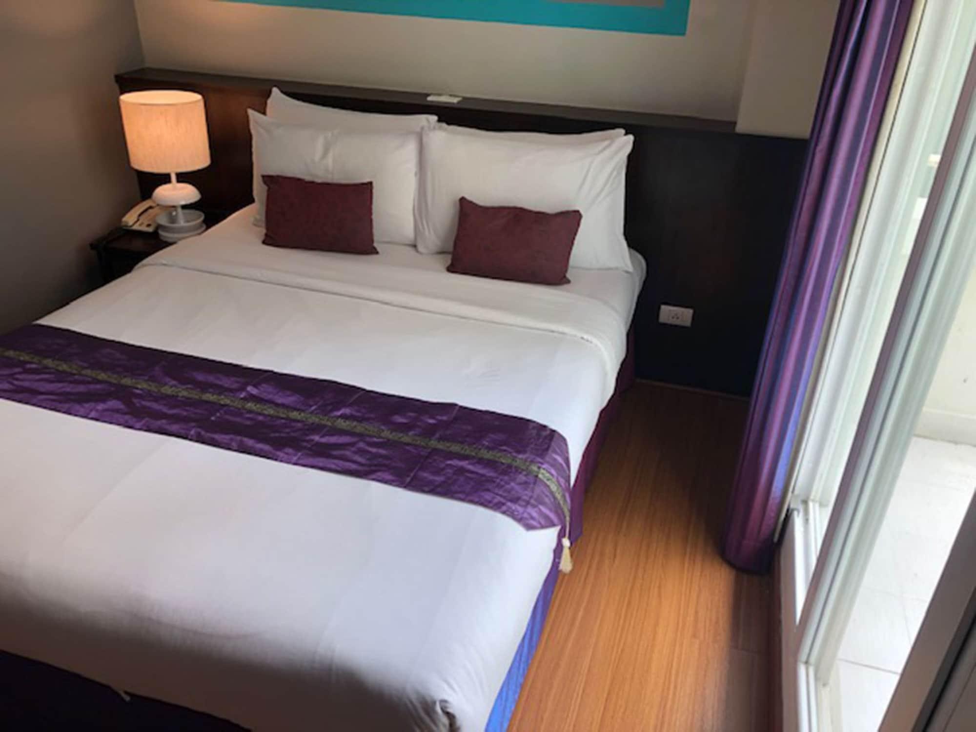Sawasdee Hotel @ Sukhumvit Soi 8 Bangkok Esterno foto