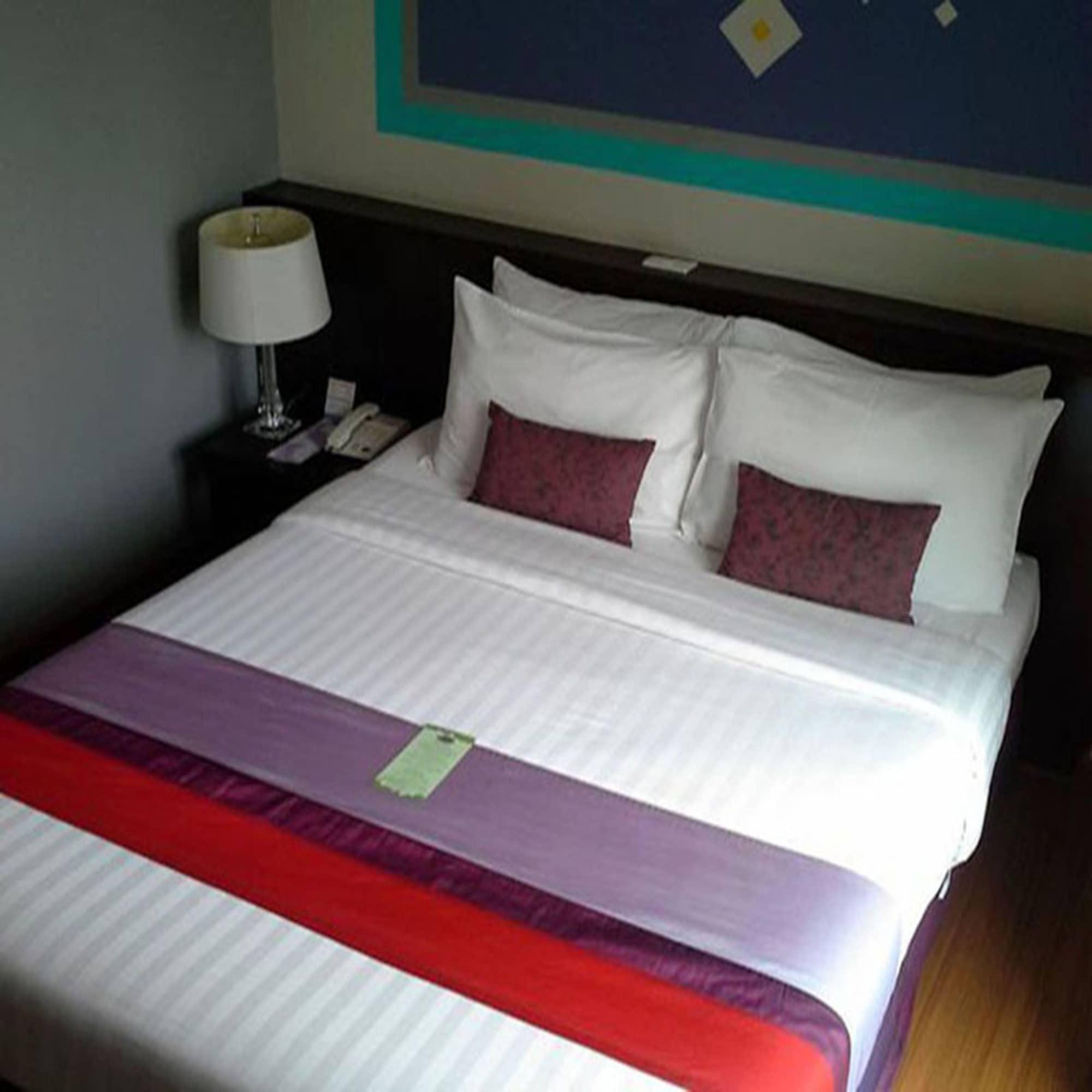 Sawasdee Hotel @ Sukhumvit Soi 8 Bangkok Esterno foto