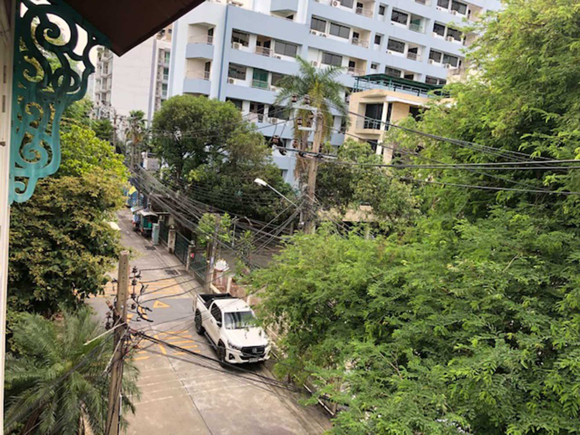 Sawasdee Hotel @ Sukhumvit Soi 8 Bangkok Esterno foto