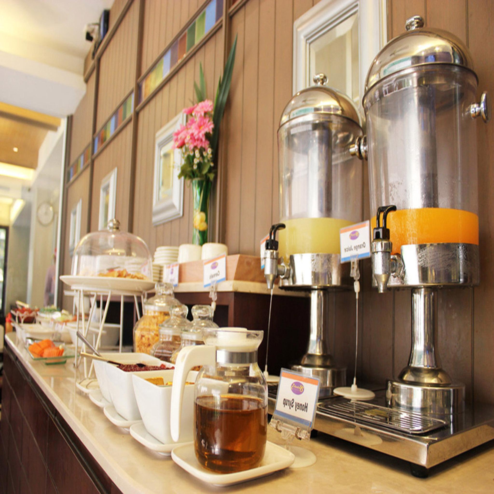 Sawasdee Hotel @ Sukhumvit Soi 8 Bangkok Esterno foto