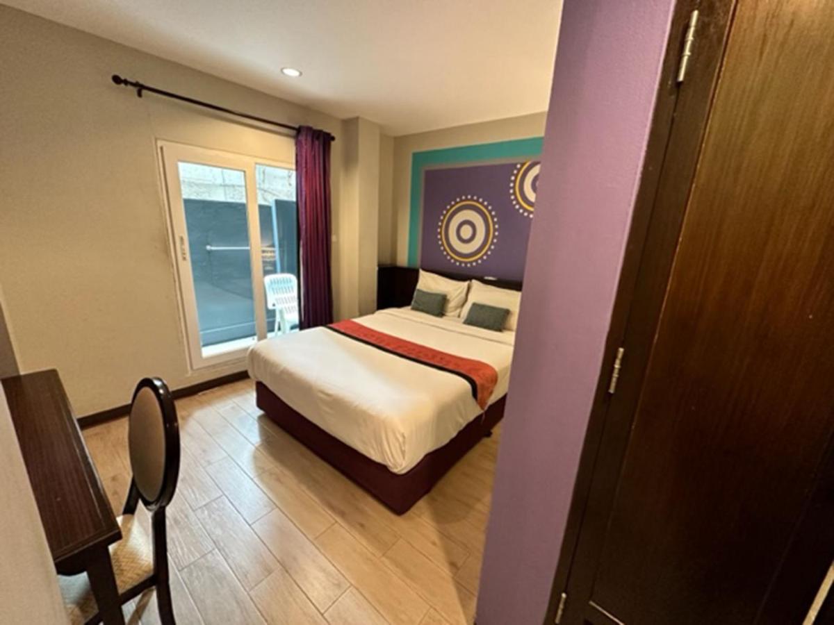 Sawasdee Hotel @ Sukhumvit Soi 8 Bangkok Esterno foto