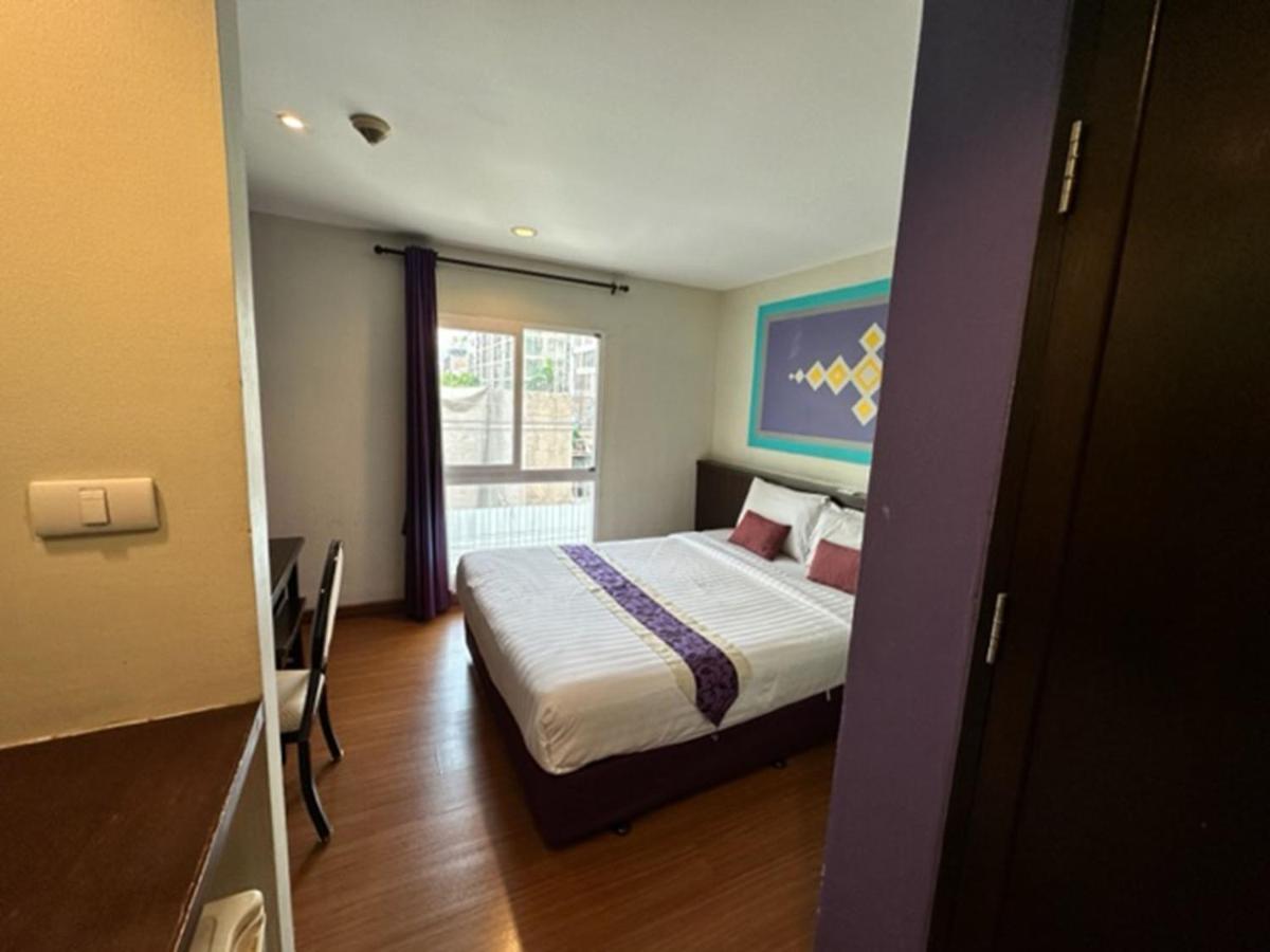 Sawasdee Hotel @ Sukhumvit Soi 8 Bangkok Esterno foto
