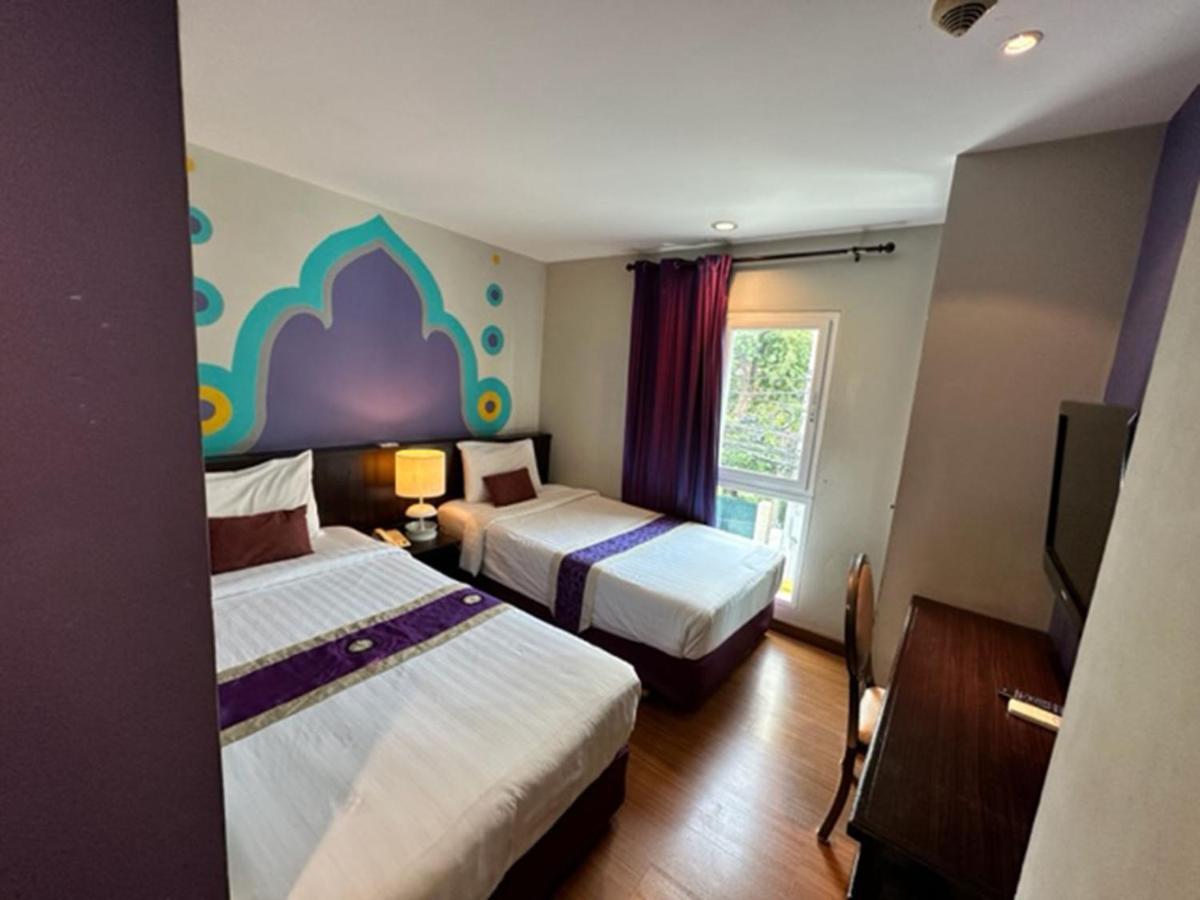 Sawasdee Hotel @ Sukhumvit Soi 8 Bangkok Esterno foto
