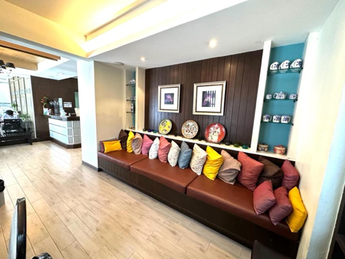 Sawasdee Hotel @ Sukhumvit Soi 8 Bangkok Esterno foto