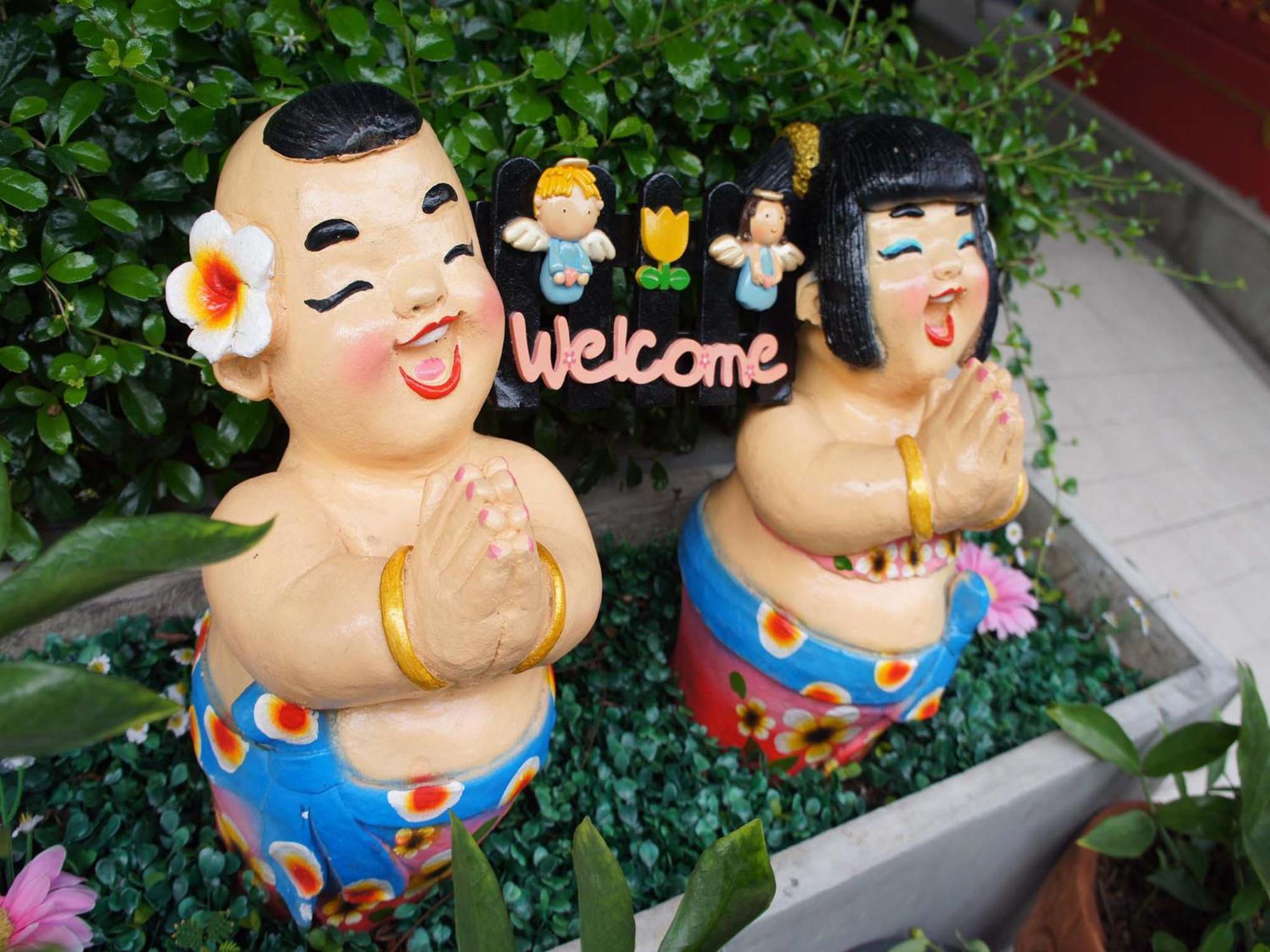 Sawasdee Hotel @ Sukhumvit Soi 8 Bangkok Esterno foto