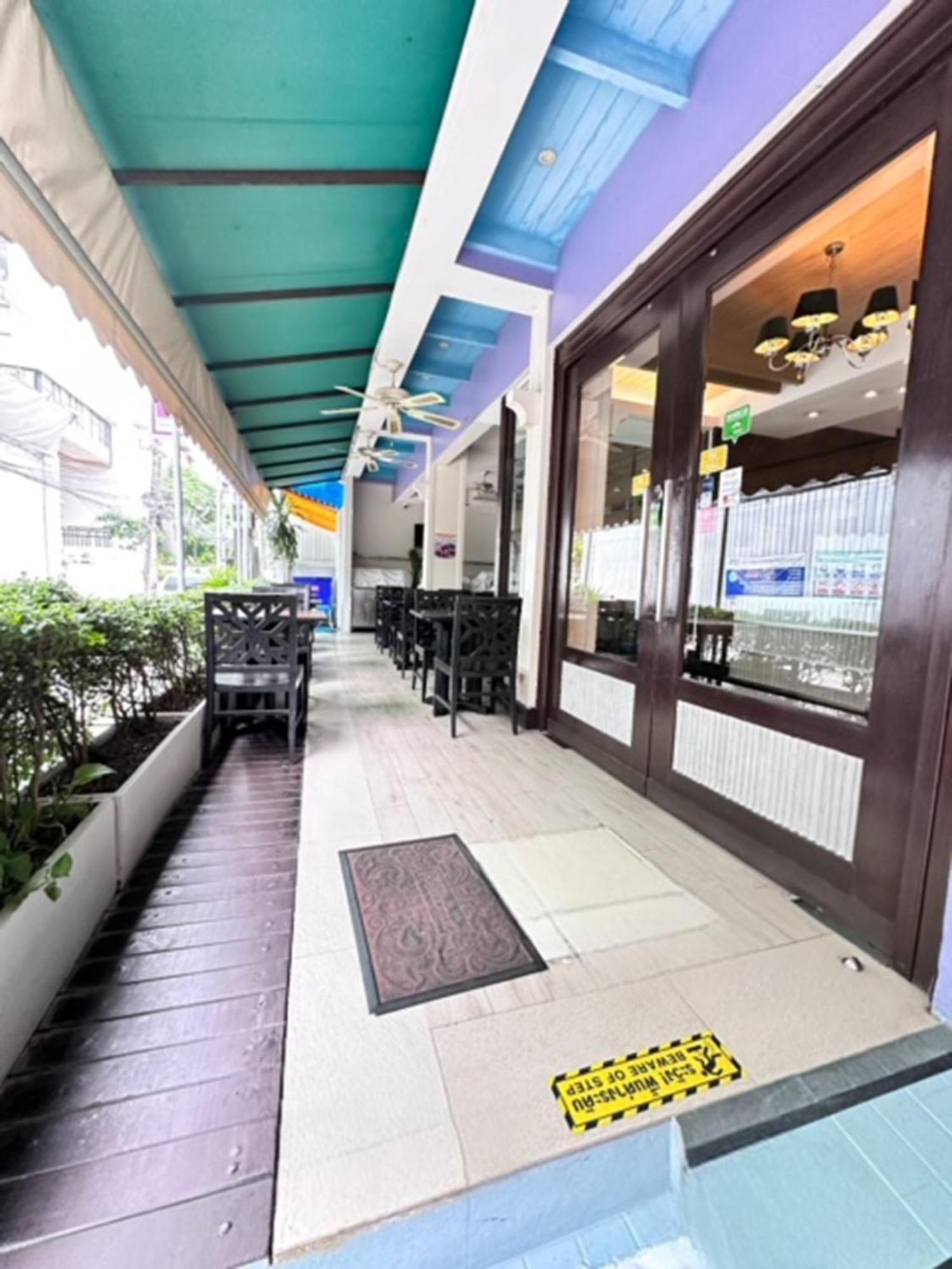Sawasdee Hotel @ Sukhumvit Soi 8 Bangkok Esterno foto